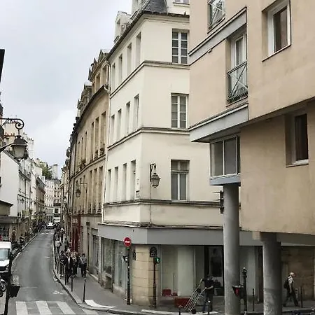 Au Coeur Du Marais Paryż